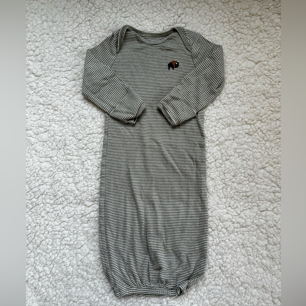 Carter’s 3 pack Sleep Gowns